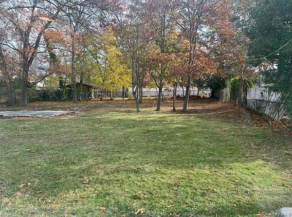 0.13 Acres of Residential Land for Sale in Flushing, New York