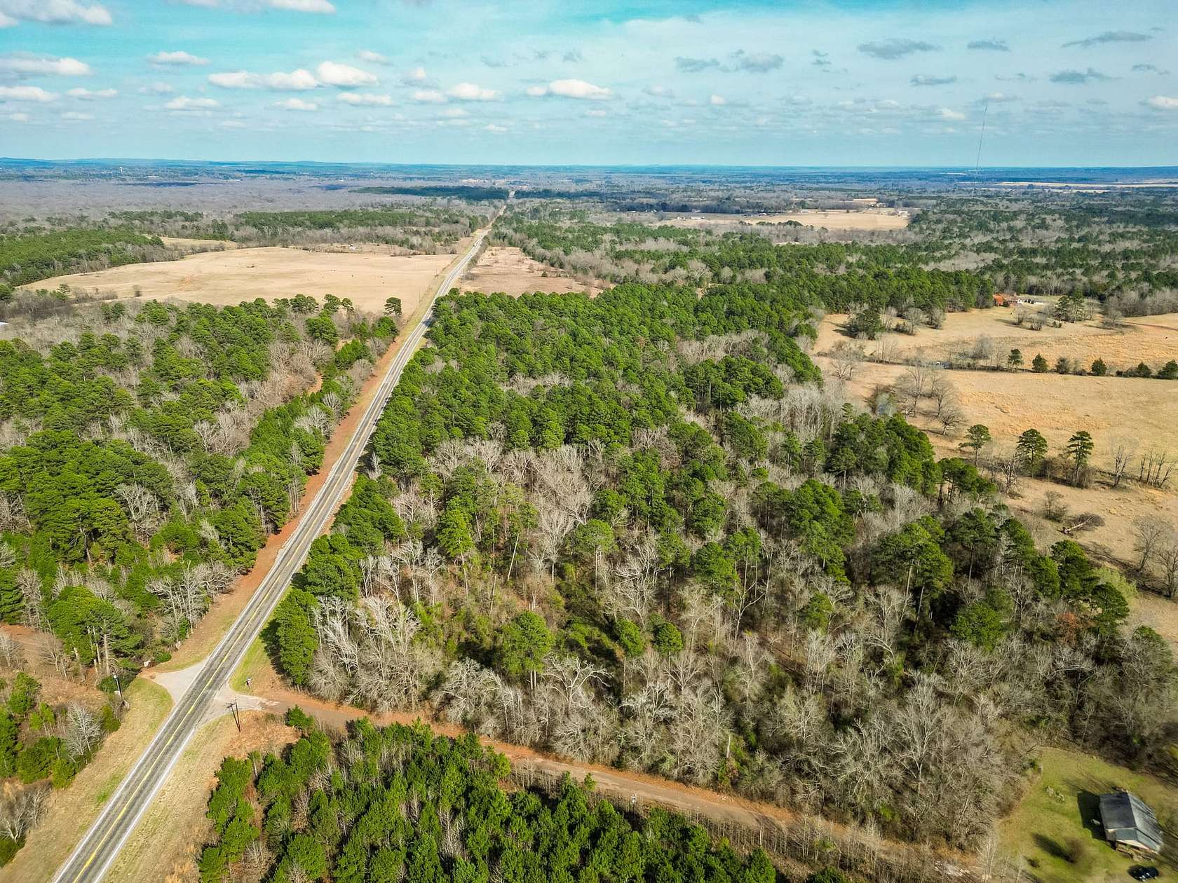 148 Acres of Land for Sale in Lindale, Texas