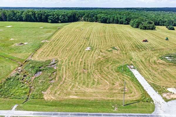 9.6 Acres of Land for Sale in Crossville, Tennessee