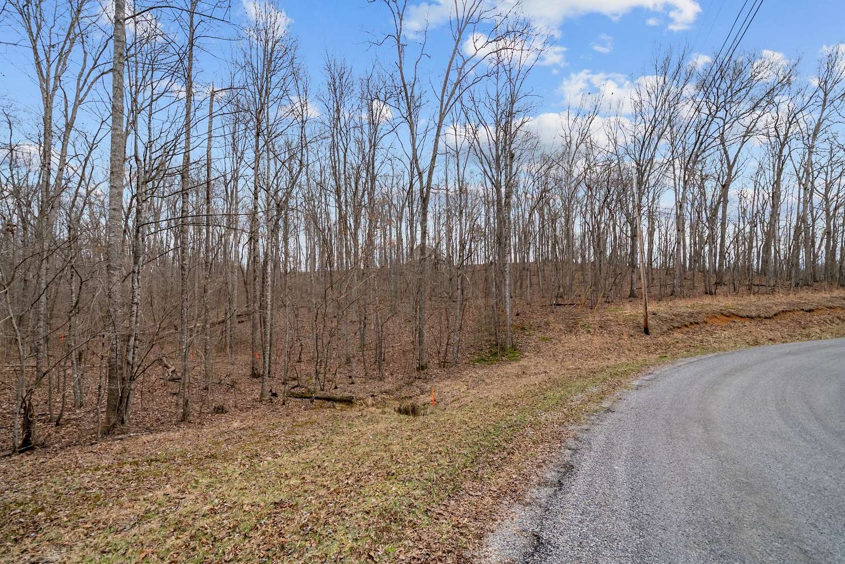 2.1 Acres of Residential Land for Sale in Monterey, Tennessee