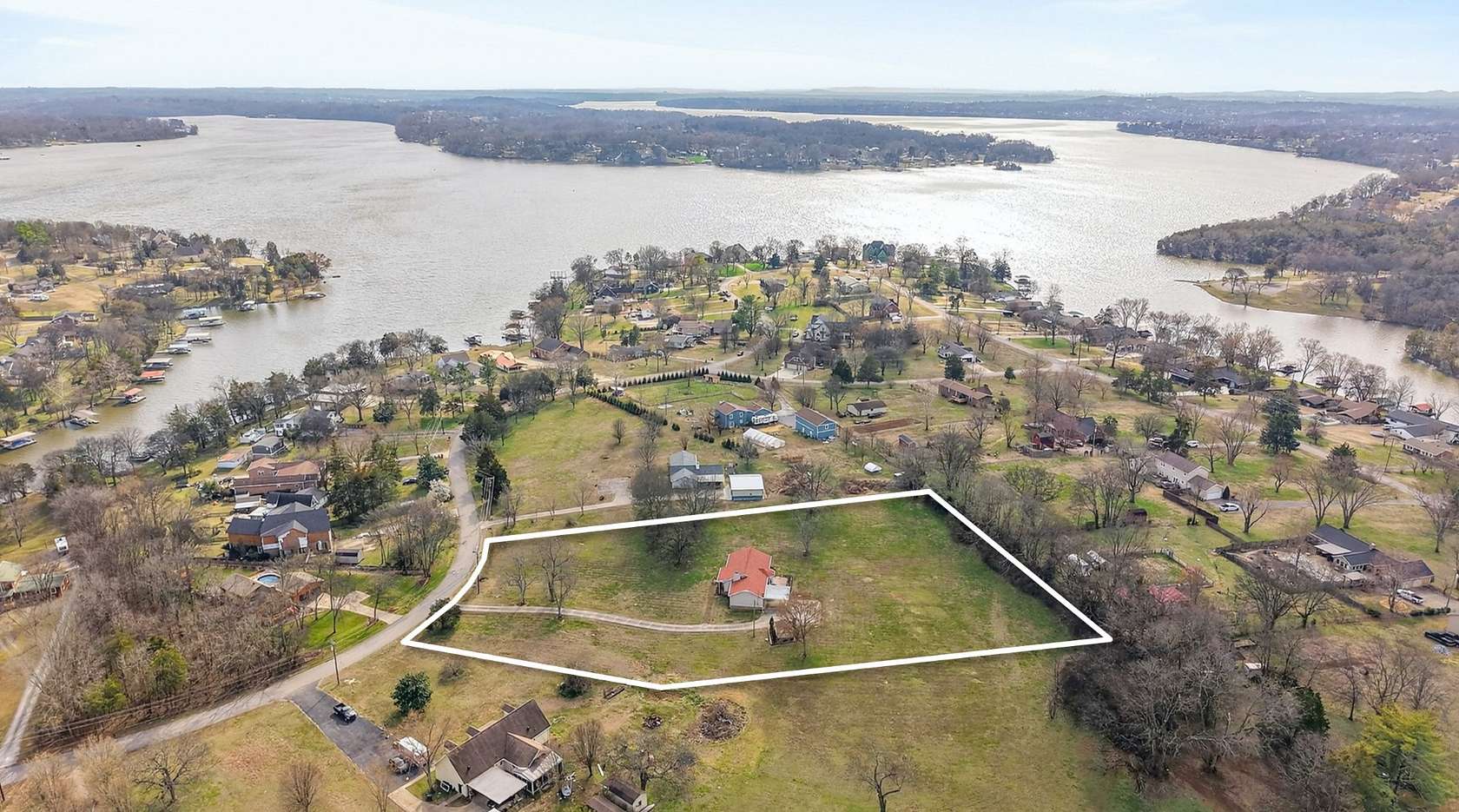 2.58 Acres of Land with Home for Sale in Hendersonville, Tennessee