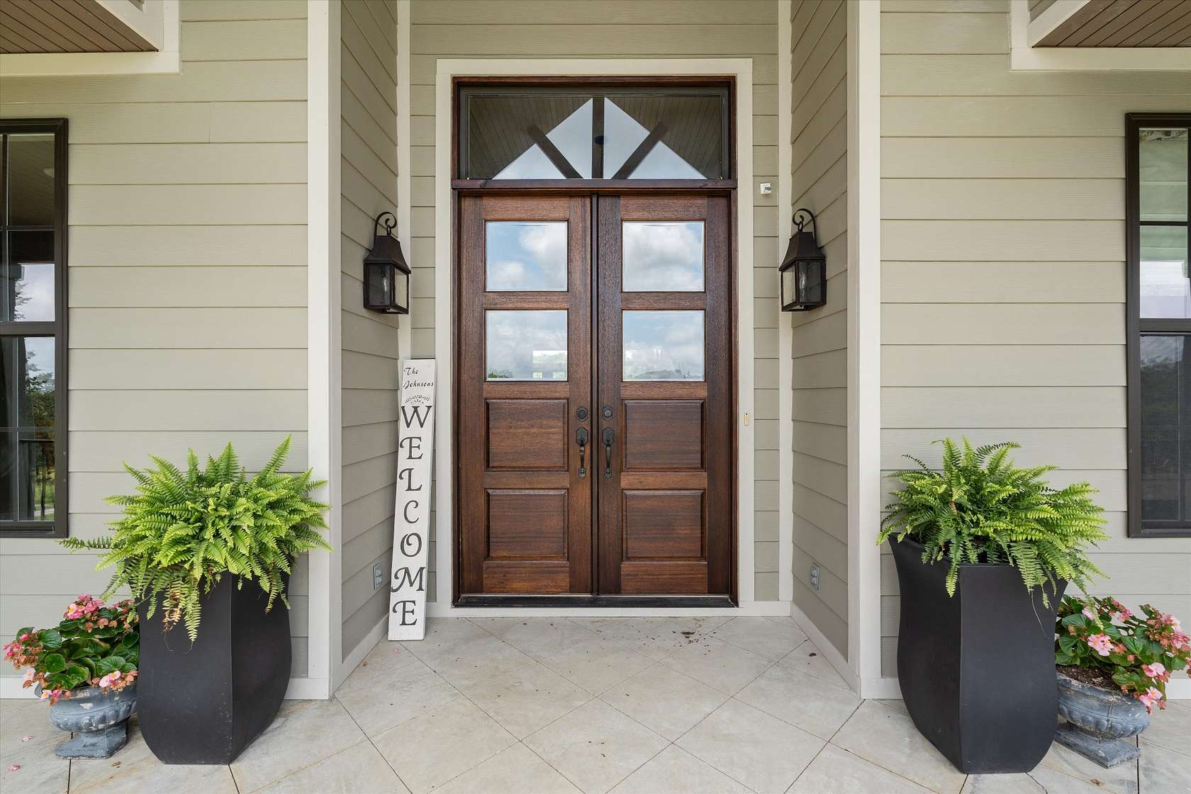 5 Acres of Land with Home for Sale in Hendersonville, Tennessee