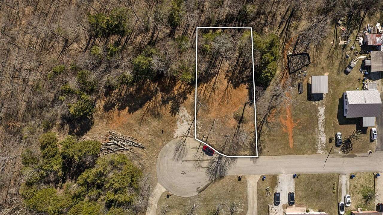 0.3 Acres of Residential Land for Sale in Glasgow, Kentucky