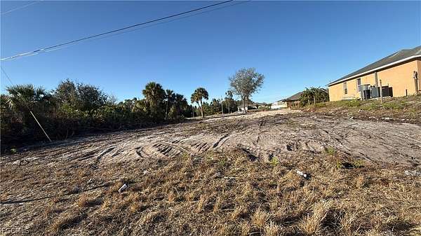 0.25 Acres of Land for Sale in Lehigh Acres, Florida
