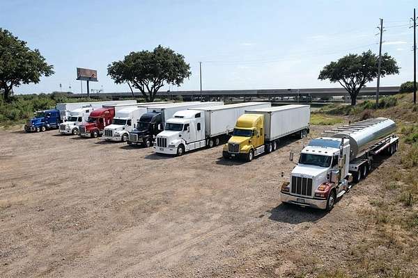 4.76 Acres of Commercial Land for Sale in Lancaster, Texas