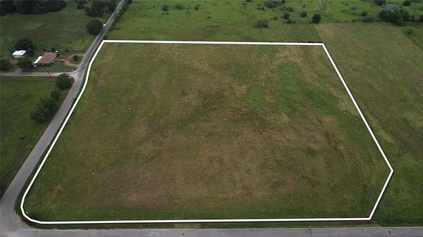 9.45 Acres of Residential Land for Sale in Pilot Point, Texas