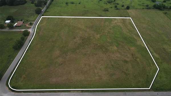 9.45 Acres of Residential Land for Sale in Pilot Point, Texas