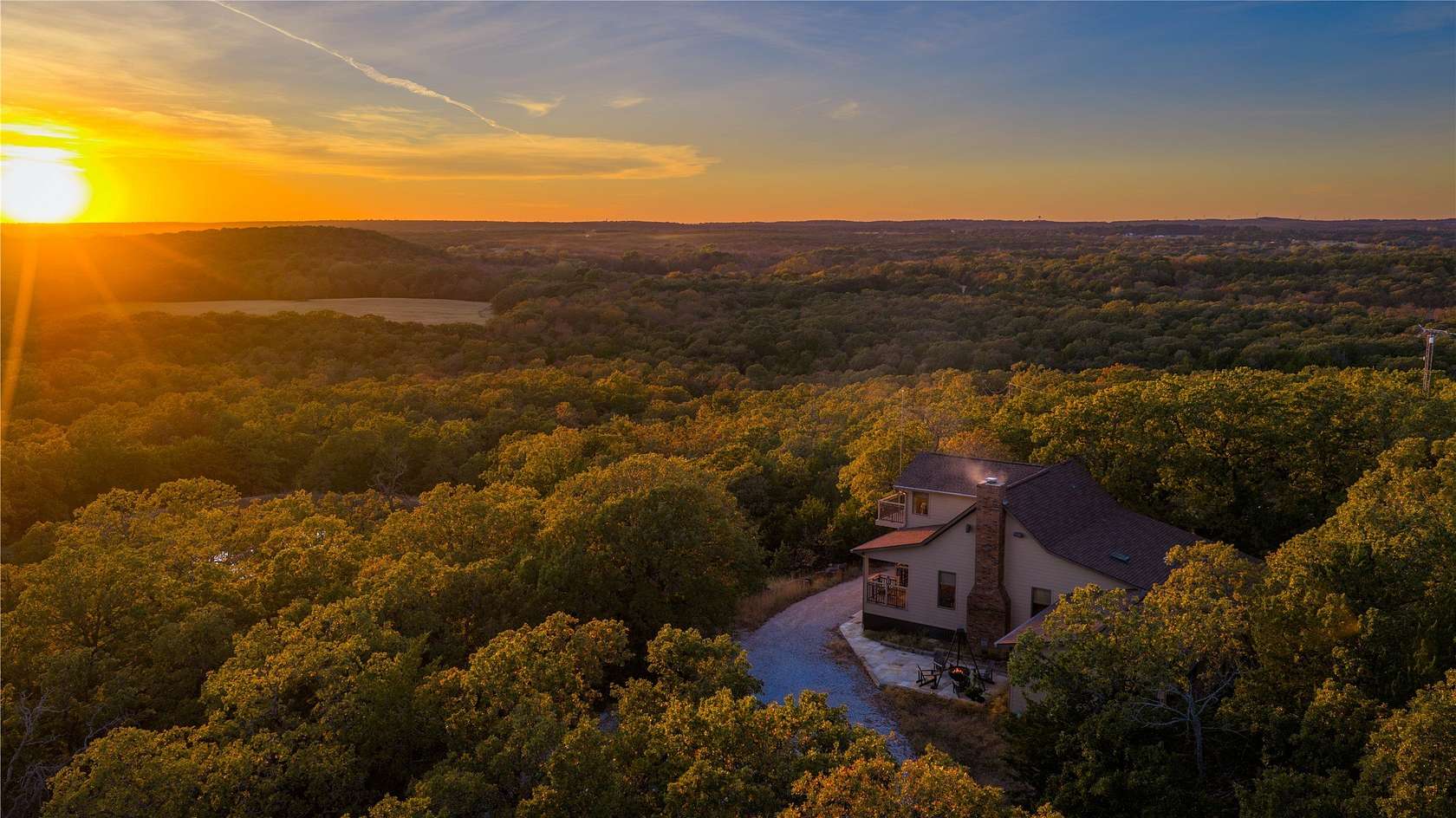230 Acres of Land with Home for Sale in Collinsville, Texas