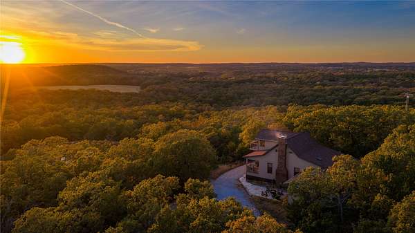 230 Acres of Land with Home for Sale in Collinsville, Texas