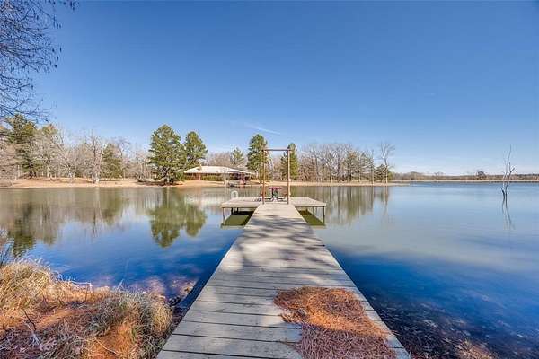 15.5 Acres of Land with Home for Sale in Honey Grove, Texas