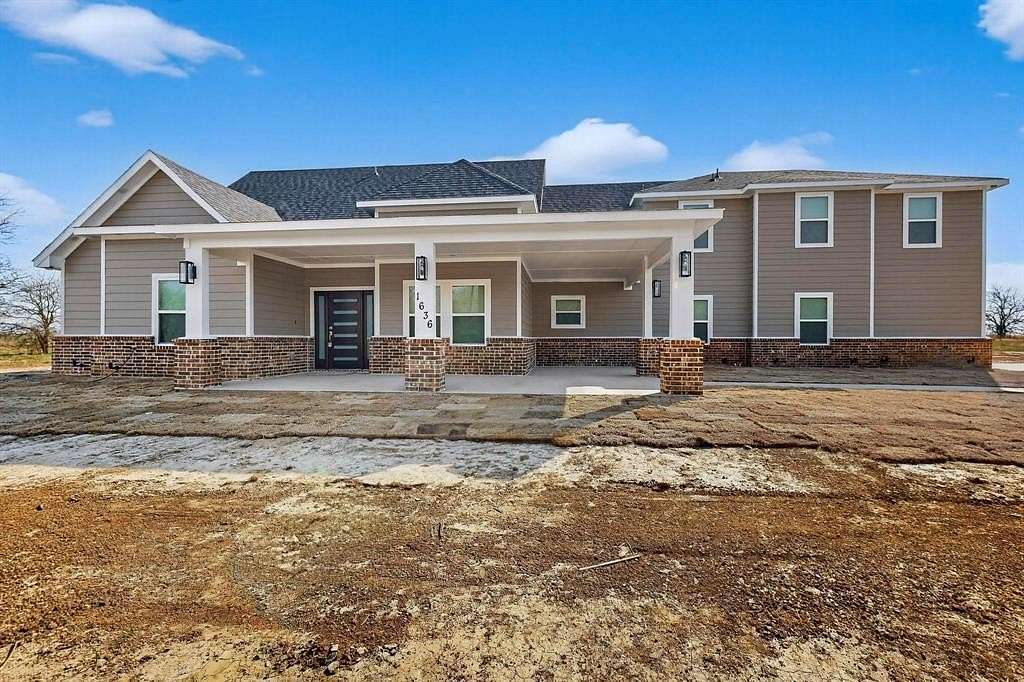 13.1 Acres of Land with Home for Sale in Sulphur Springs, Texas