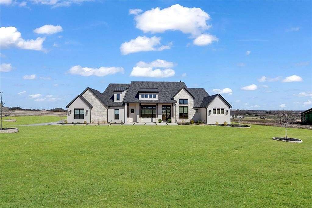 2 Acres of Land with Home for Sale in Aledo, Texas