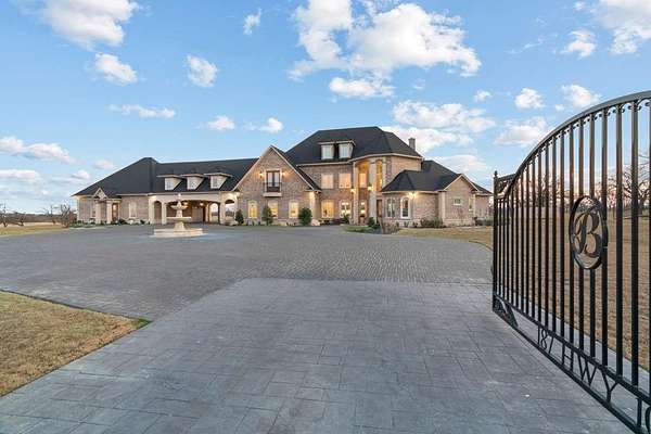 145 Acres of Agricultural Land with Home for Sale in Eastland, Texas