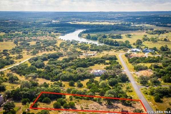 1 Acre of Residential Land for Sale in Spring Branch, Texas