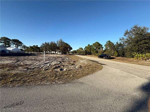 0.25 Acres of Land for Sale in Lehigh Acres, Florida