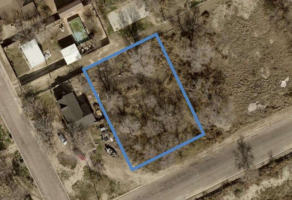 0.32 Acres of Mixed-Use Land for Sale in Big Spring, Texas