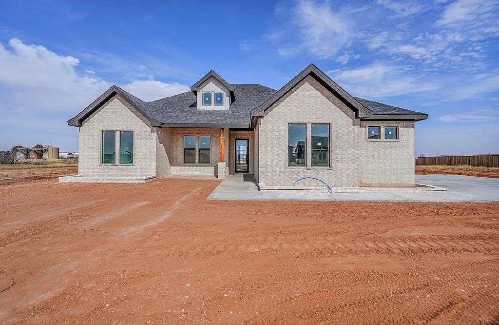 1.5 Acres of Land with Home for Sale in Midland, Texas