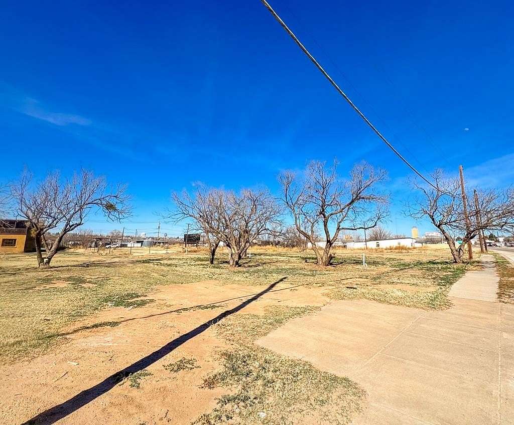 0.4 Acres of Commercial Land for Sale in Big Spring, Texas