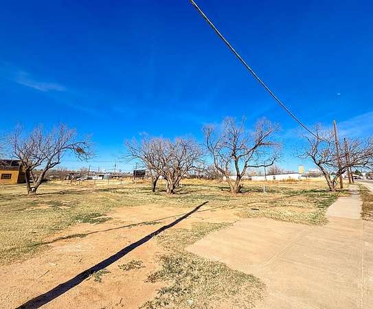 0.4 Acres of Commercial Land for Sale in Big Spring, Texas