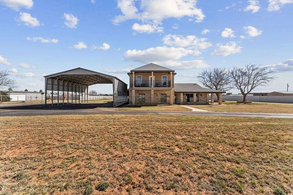 4.23 Acres of Land with Home for Sale in Midland, Texas