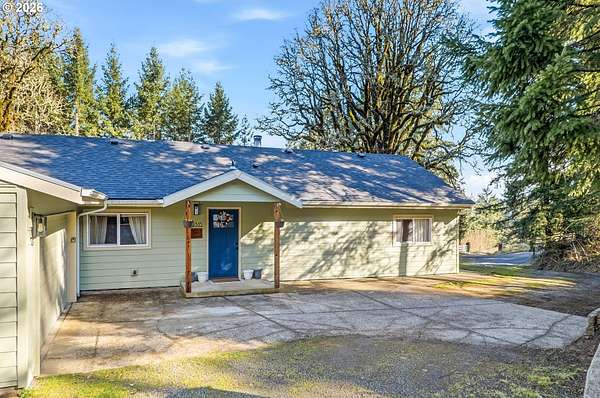 13.3 Acres of Land with Home for Sale in Yamhill, Oregon