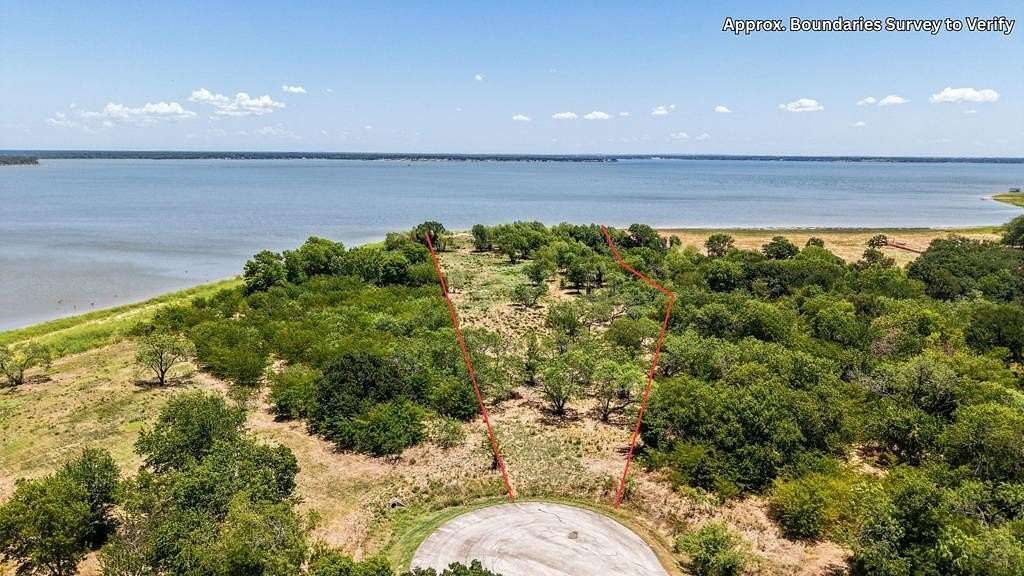 2.8 Acres of Residential Land for Sale in Kemp, Texas