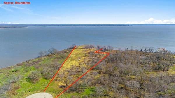 2.8 Acres of Residential Land for Sale in Kemp, Texas