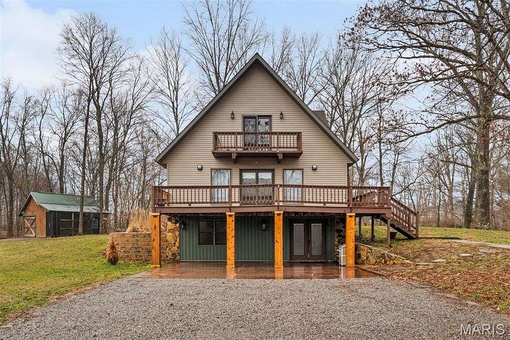 6 Acres of Land with Home for Sale in Texico, Illinois