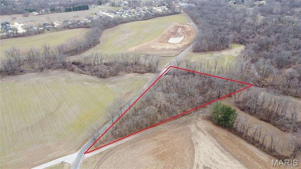 2.57 Acres of Residential Land for Sale in St. Jacob, Illinois