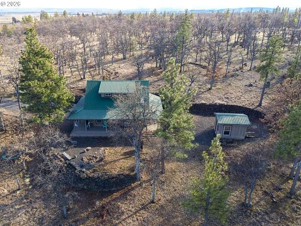 155 Acres of Land with Home for Sale in Wamic, Oregon