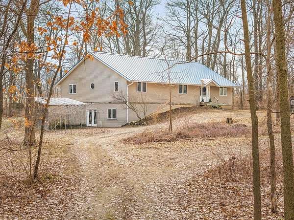 9.28 Acres of Land with Home for Sale in Durand, Illinois