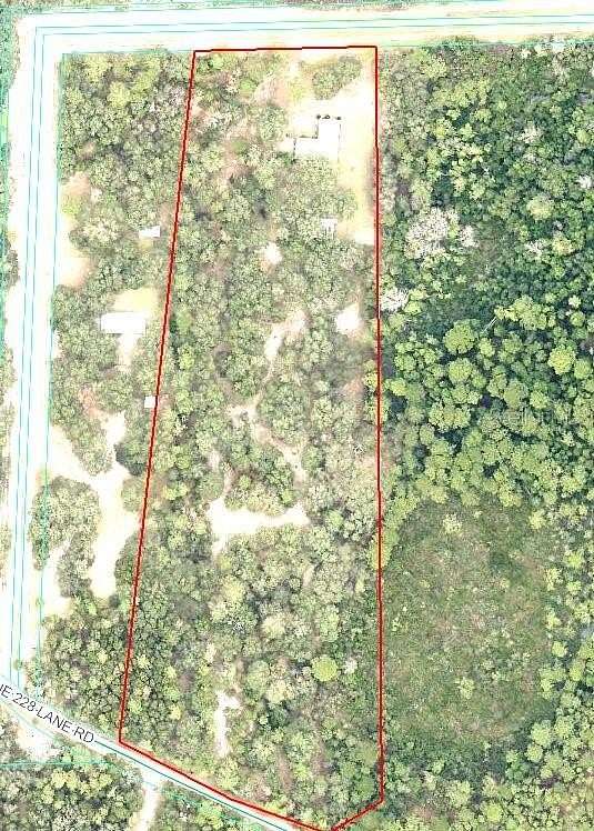 8.29 Acres of Land with Home for Sale in Fort McCoy, Florida