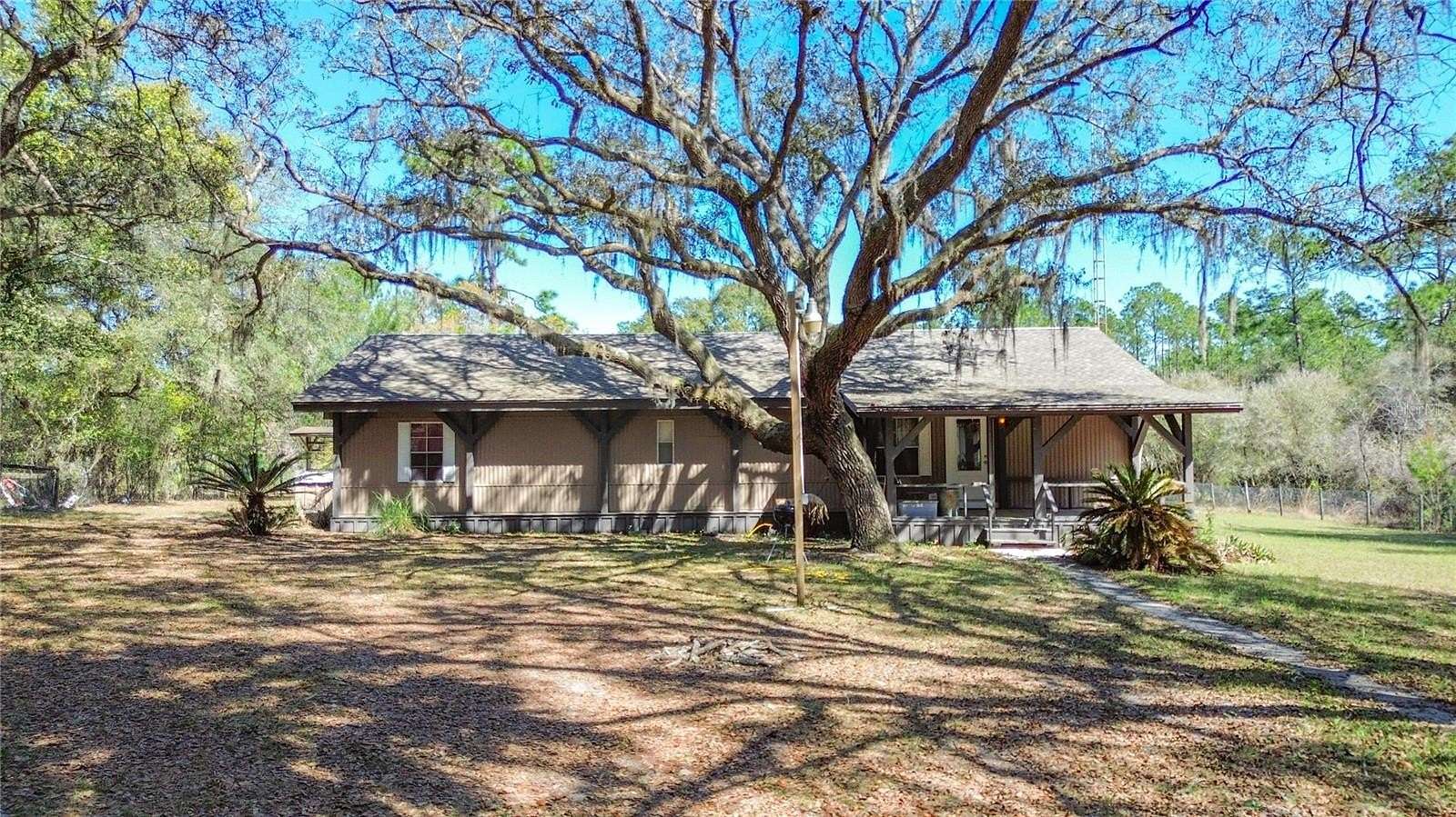 8.29 Acres of Land with Home for Sale in Fort McCoy, Florida