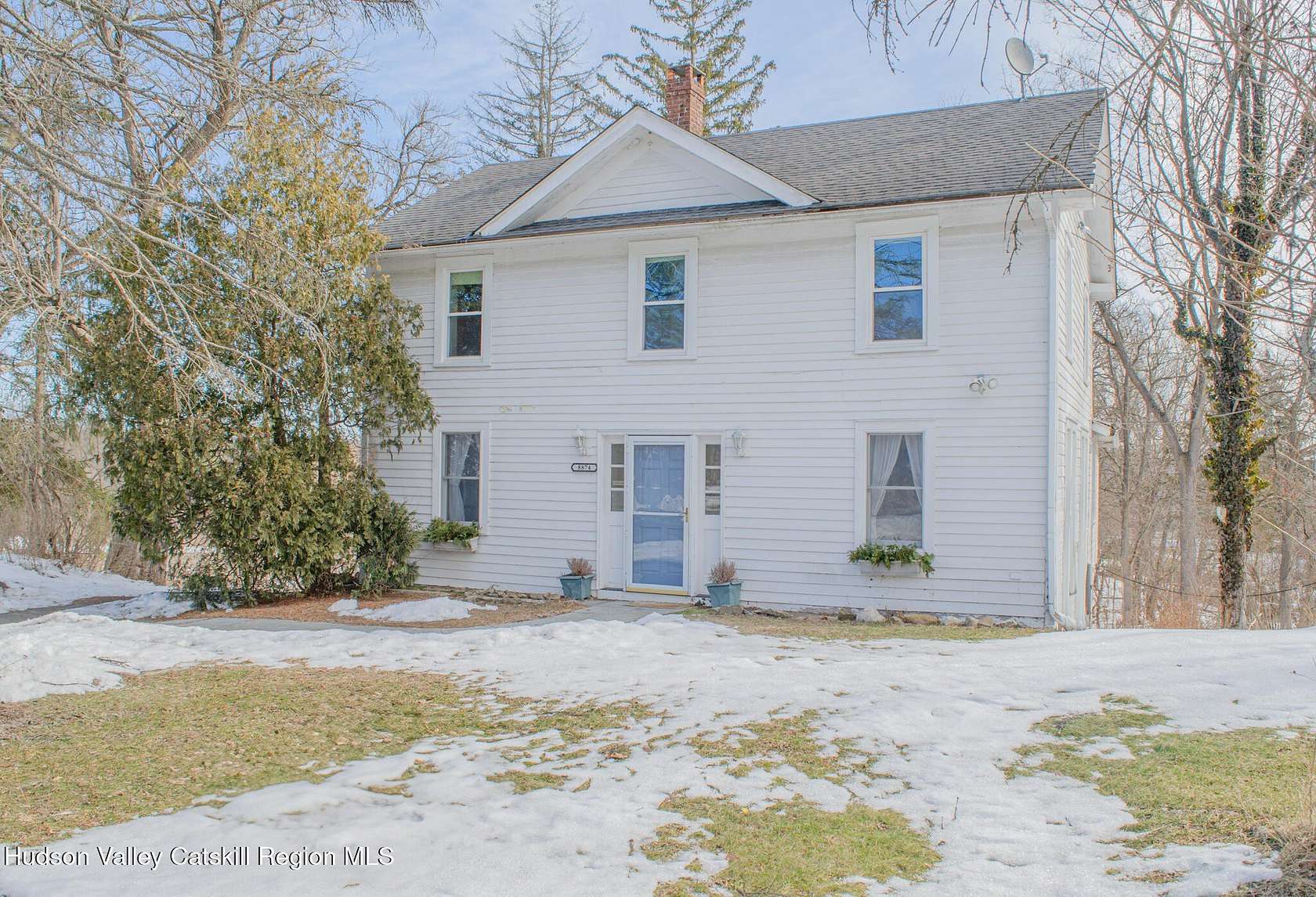 2.17 Acres of Land with Home for Sale in Athens, New York