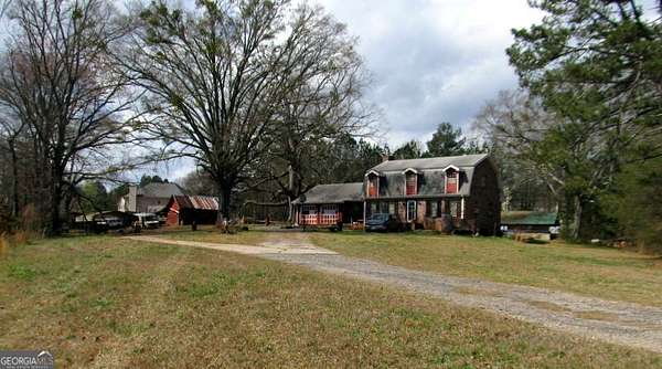 10 Acres of Land with Home for Sale in Stockbridge, Georgia