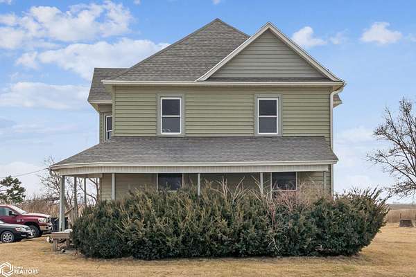 3 Acres of Land with Home for Sale in Mount Pleasant, Iowa