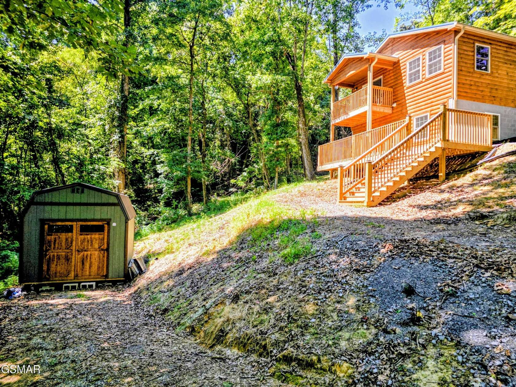 5.15 Acres of Land with Home for Sale in Dandridge, Tennessee