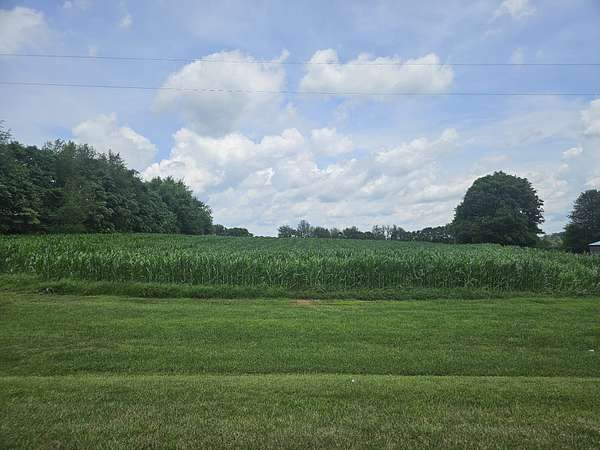 15 Acres of Land for Sale in Westmoreland, Tennessee
