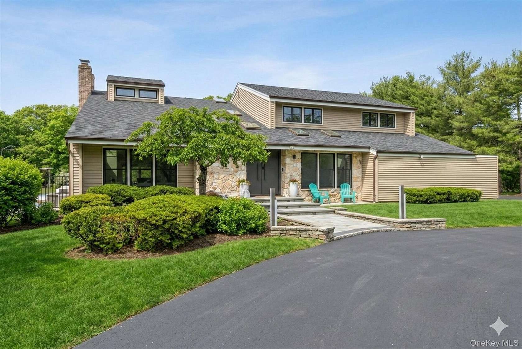 2 Acres of Land with Home for Sale in Muttontown, New York