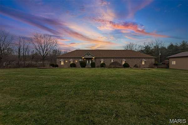 8 Acres of Land with Home for Sale in Pocahontas, Illinois