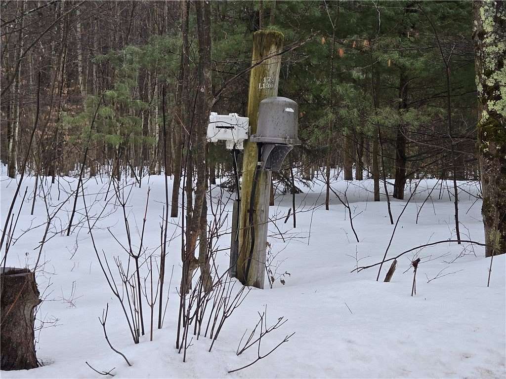 25 Acres of Recreational & Residential Land for Sale in Sprakers, New York