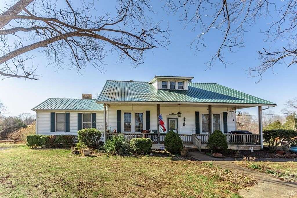 28.3 Acres of Land with Home for Sale in Appomattox, Virginia