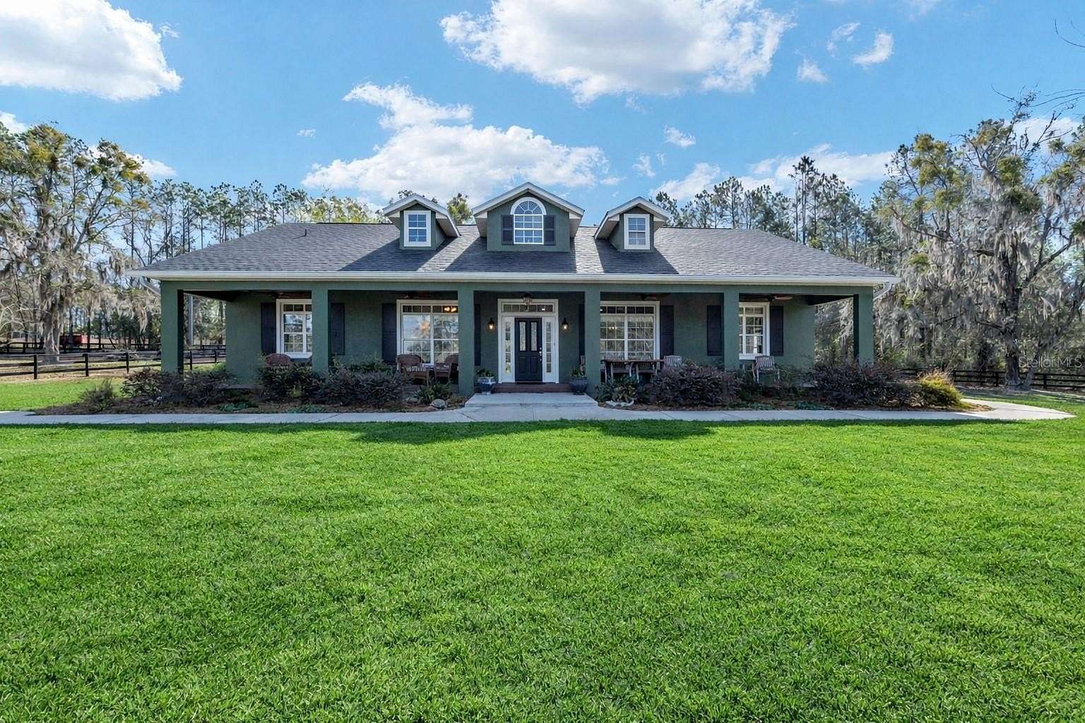 10 Acres of Land with Home for Sale in Reddick, Florida