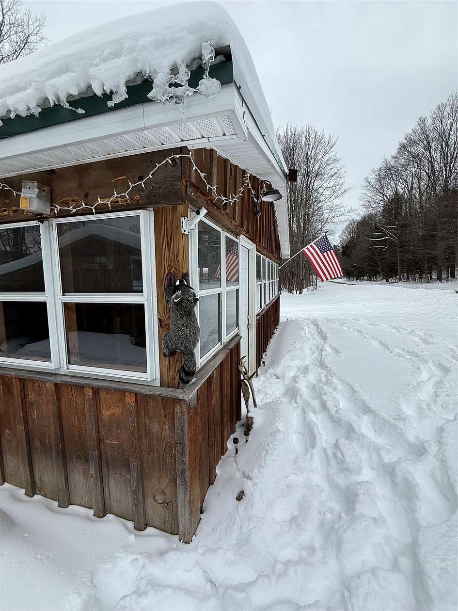 14 Acres of Recreational Land with Home for Sale in Erie, Pennsylvania