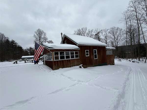 14 Acres of Recreational Land with Home for Sale in Freehold Township, Pennsylvania