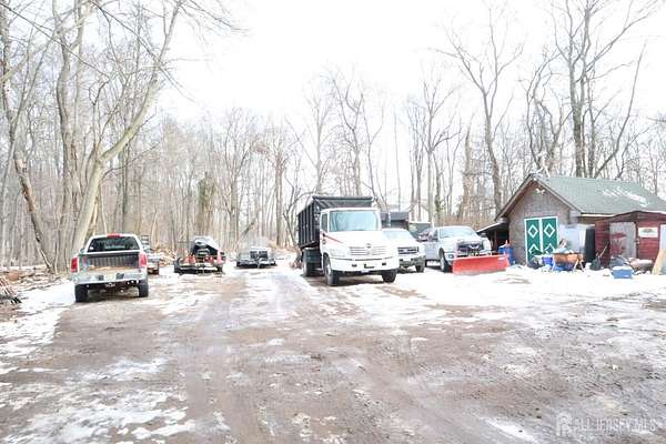 1.5 Acres of Commercial Land for Lease in North Brunswick, New Jersey