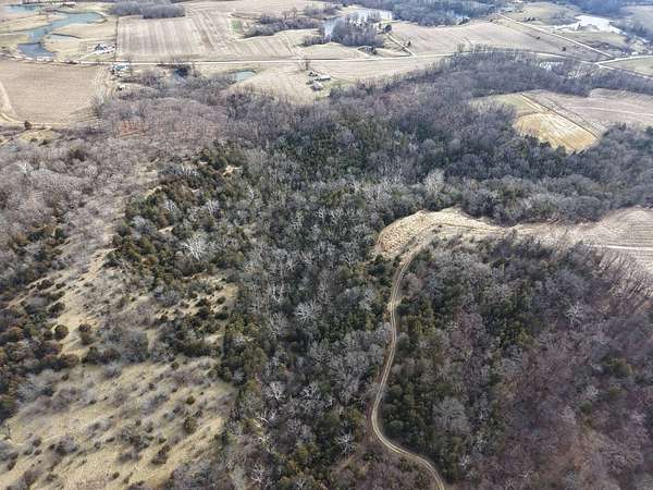 455 Acres of Land for Sale in Mount Sterling, Illinois