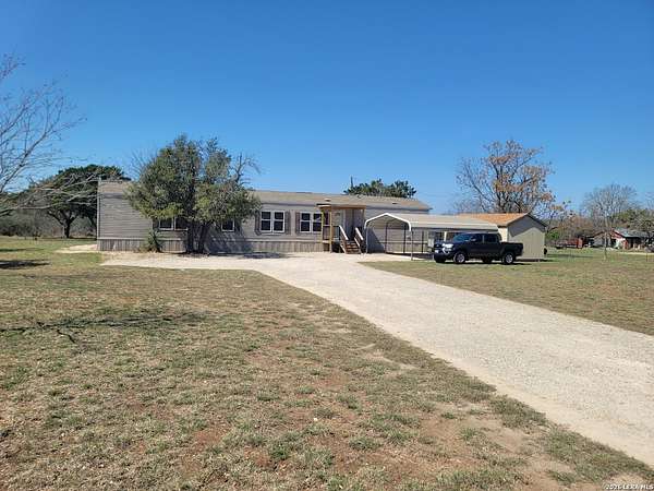 2 Acres of Land with Home for Lease in Comfort, Texas