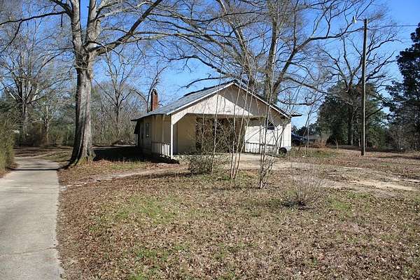 12 Acres of Land with Home for Sale in Laurel, Mississippi