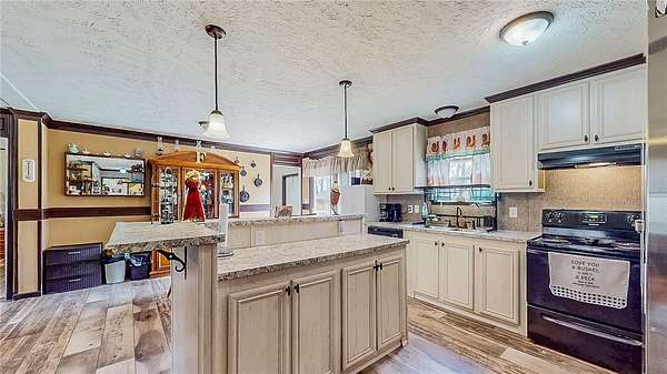 42 Acres of Land with Home for Sale in Sulphur Springs, Arkansas